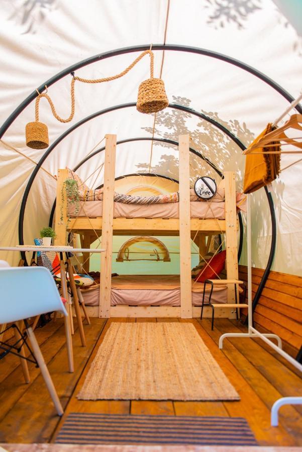 Dragonfly Gardens - The Wagons Hotel Brasov Exterior photo